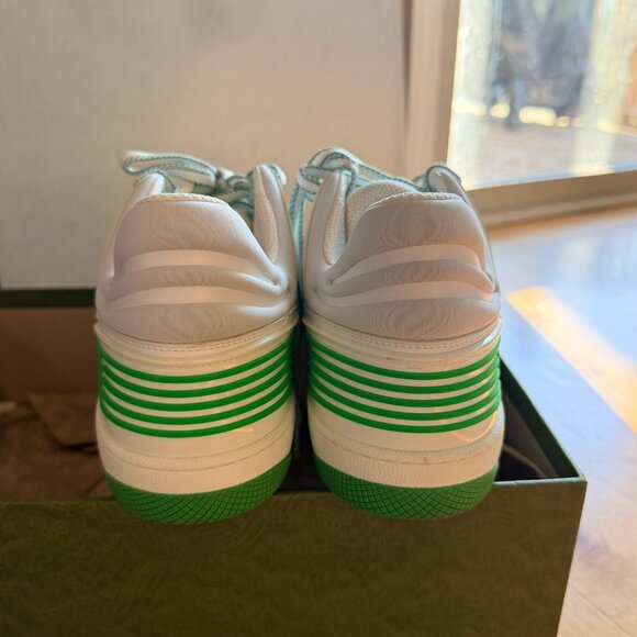 GUCCI Demetra GG Supreme Basket Low Top Sneakers - Picture 12 of 12